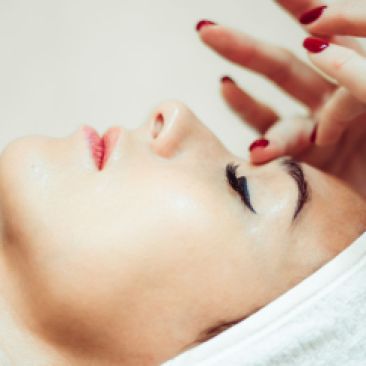 91009038 - leisure. woman in spa salon facial massage